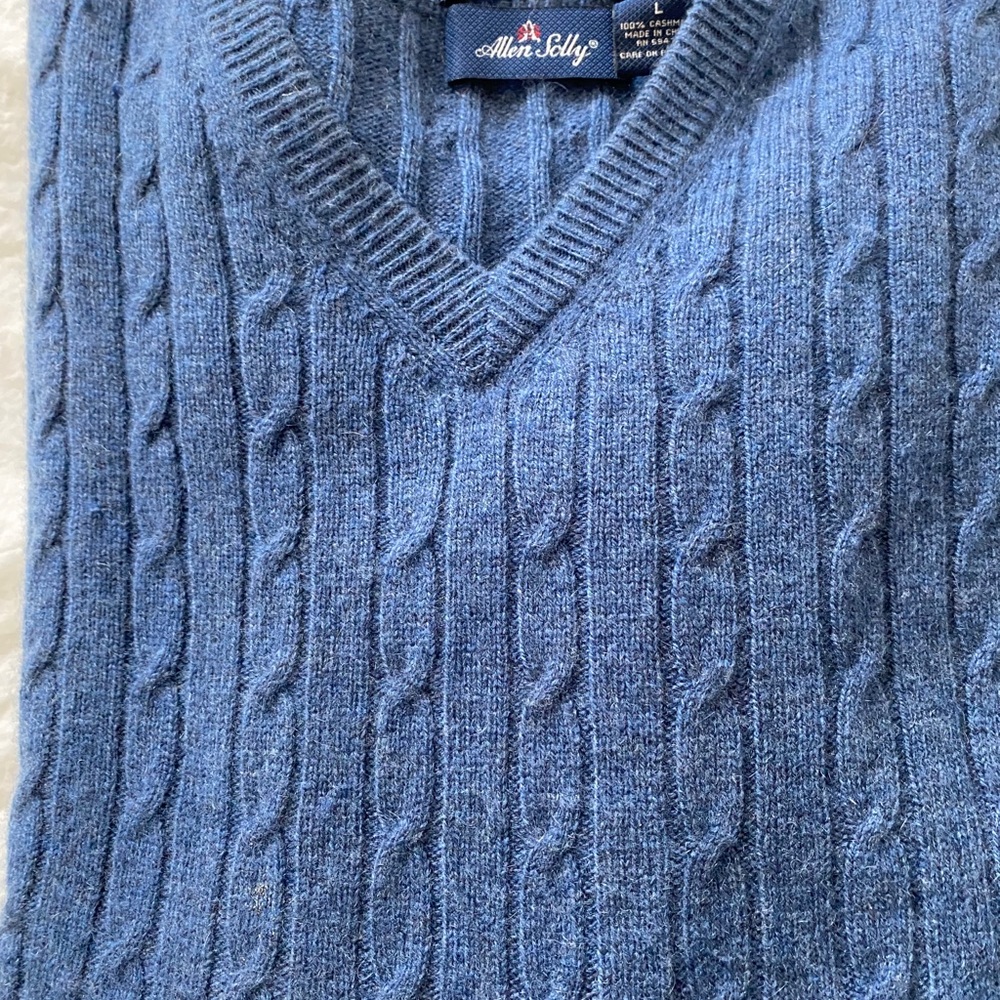 Beautiful Heather Blue Cashmere Sweater